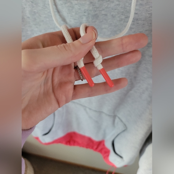 Zella sweatshirt - Picture 2 of 4